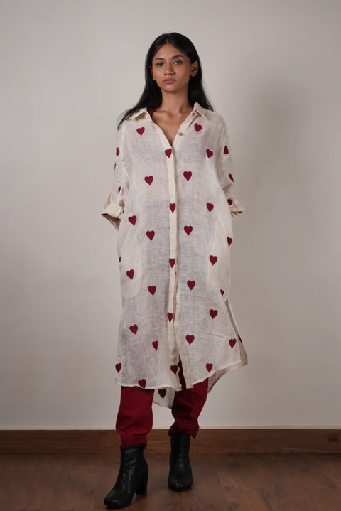 Shirtdress, Heart-embroidered, pure linen shirt, V-neck, button-down design, playful use of colour, edgy style, festive look, comfortable fit, breathable fabric, sustainable brand