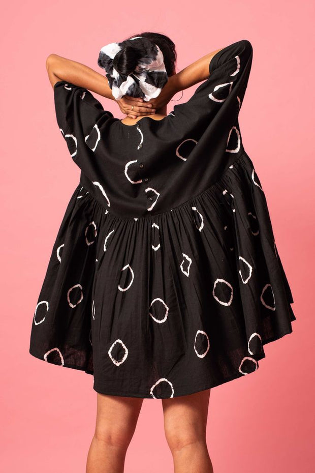 Back of NBNW 100% handloom cotton mini dover dress at Omi Na-Na